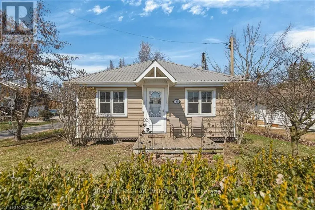88 Erie Boulevard, Norfolk (Long Point)